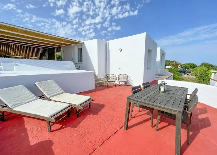 Front Amazing Views Ferienhaus